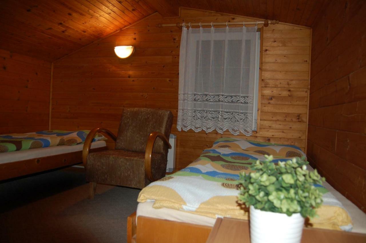 Chata Eliska Příkrý Exteriör bild